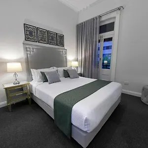 https://mansions-on-pulteney.adelaidehotels-au.com
