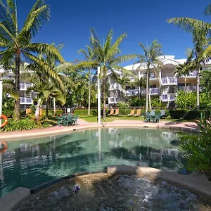 https://cairns-beach-resort.cairnshotels4all.com